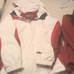 Columbia Women's White and Red Ski Jacket And Red Liner